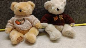 lot 1521 image: Plush Teddy Bears Lot 2 Harvest Theme