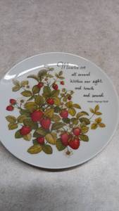 lot 1542 image: Gibson Greeting Cards Decorative Plate with Strawberry Design and Helen Steiner Rice Quote
