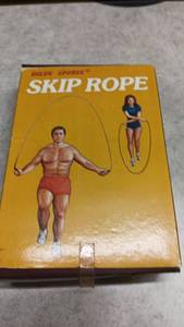lot 1544 image: Streak Sports Skip Rope 9 Feet Professional