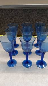 lot 1573 image: Blue Plastic Wine Glasses Set of 9