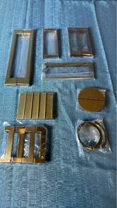lot 2012 image: Assortment of Gold Drawer or Door Handles.