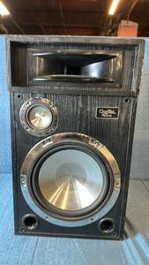 lot 2022 image: Digital Audio 2002 DA 2012-7.1 Cinema Series II Digital Three-Way Loudspeaker 10-400W