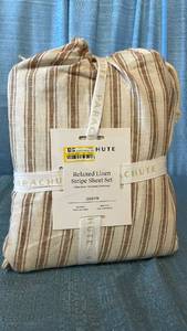 lot 3028 image: Queen Relaxed Linen Stripe Sheet Set Pecan & Parchment - Parachute for Target