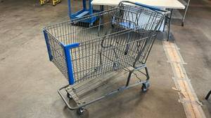 lot 8007 image: Shopping Cart with Blue Handles and Child Seat