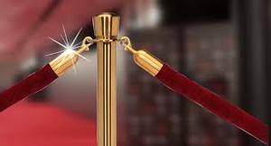 lot 4005 image: Luxury Rope Stanchions and Posts  English Antique Rope Stanchion - 6 Posts Total