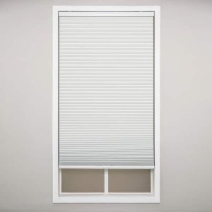 lot 4086 image: Cream Cordless Blackout Polyester Cellular Shades - 29.5 in. W x 72 in. L