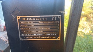 lot 8102 image: Unused Future FT-BF47 Skid Steer Bale Fork - 47 Inch