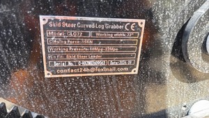 lot 8120 image: Unused Future FT-CLG72 Skid Steer Curved Log Grapple - 72 Inch