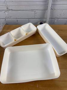 lot 2573 image: 6 piece Heavy Silicone Organizers
