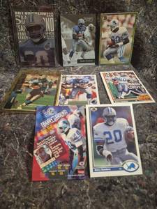 lot 22 image: Barry Sanders Trading Card Lot