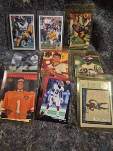 lot 32 image: NFL Trading Cards Lot Jerome Bettis Barry Sanders Thurman Thomas 1990s