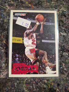 lot 43 image: Fleer 1993-94 Michael Jordan Chicago Bulls Card #28