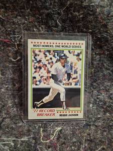lot 46 image: 1978 Topps Reggie Jackson Most Homers One World Series Baseball Card #7