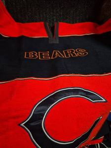 lot 238 image: Chicago Bears NFL Team Apparel Red Black Poncho