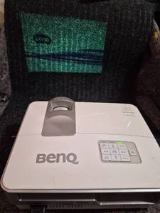 lot 244 image: BenQ DLP Projector with Control Panel and Power Cable and 2 HDMI Cables - Powers On
