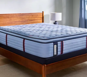 lot 6558 image: Sealy Posturepedic Pro Queen 13 Retails for $2,300 - Retail $2,300