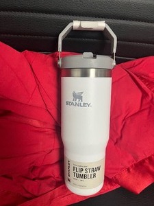 lot 55 image: Stanley THE ICEFLOW FLIP STRAW TUMBLER 30oz White - Engraved Name - New - Put a sticker over it