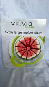 lot 781 image: Viovia Fresh Extra Large Melon Slicer