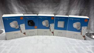 lot 828 image: Ring Smart Lighting Bundle with Bridge