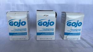 lot 840 image: GOJO Lotion Skin Cleanser 800mL Refills (3-Pack)
