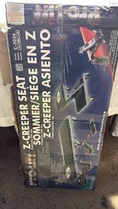 lot 844 image: Z-Creeper Seat 2-in-1 Convertible Garage Creeper