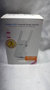 lot 847 image: Tenda N300 WiFi Range Extender