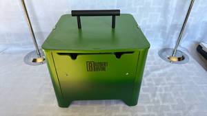 lot 866 image: Robert Irvine Portable Charcoal Grill - Green