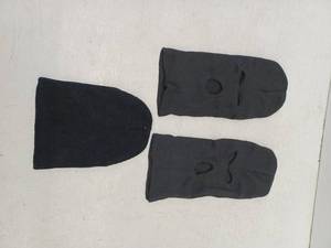 lot 10060 image: 2 Ski Masks And 1 Beanie Hat, Black