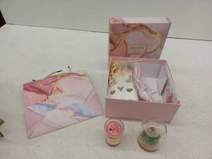 lot 10062 image: Mothers Day Gift Set