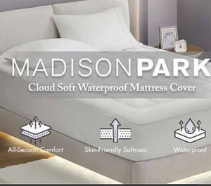 lot 10159 image: Madison Park Cloud Soft Waterproof Mattress Pad Cover, Twin