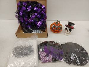 lot 11772 image: Halloween Lot