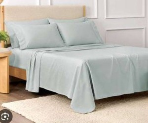 lot 11851 image: Purely Organic 300 Thread Count 6-Piece Turkish Bedding Set, King