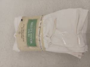 lot 11855 image: Grandeur Hospitality 24-Pack Washcloths