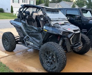 lot 51 image: Polaris 2021 Turbo s Dynamic low hours.  There is a fair reserve on this.