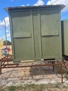 lot 90 image: Large shooting house