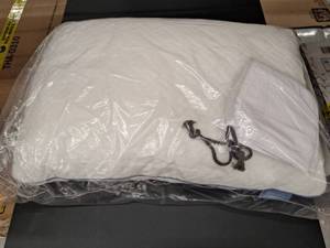 lot 11946 image: Serenity by Tempur-Pedic Pillow