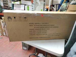 lot 1021 image: 42 Electric Fireplace Insert FA42V60L-2 Black