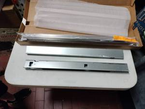 lot 1024 image: Trim Kit Hardware Installation Pieces 326B1242P006