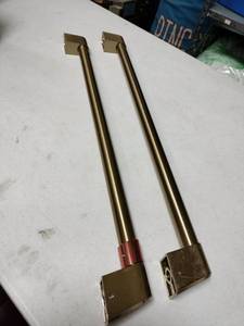 lot 1110 image: Caf� Pair of Brass Pull Bars