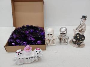 lot 12026 image: Halloween Lot