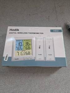 lot 1459 image: Hodik HD2 Digital Wireless Thermometer with 2 Remote Sensors - Retail $0