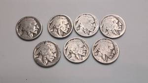 lot 506 image: 7 United States Buffalo Nickel Five Cent Coins