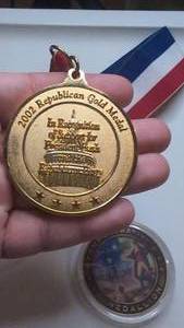 lot 527 image: 2002 Republican Gold Medal and Commemorative Medal Pair with Ribbon