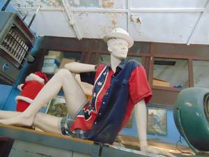 lot 3483 image: Mannequin