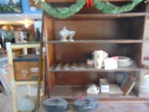lot 3491 image: Contents of 3 Shelves - Xmas China - Cigar Trays and More