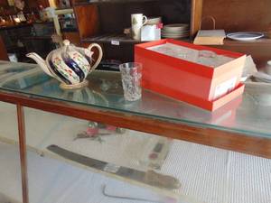 lot 3494 image: Teapot and Clear Glass Juice Glasses