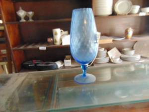 lot 3499 image: Blue Stemmed Vase