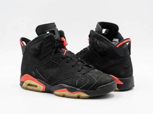 lot 63959 image: Air Jordan 6 Retro Black Infrared - Size 12