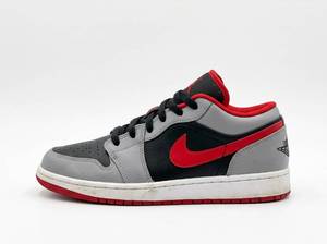 lot 63969 image: Nike Jordan Retro 1 Low Big Kids Size 6  Retail $90