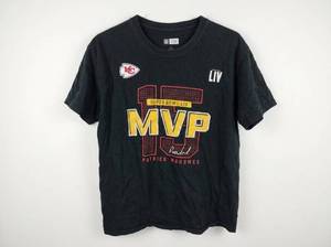 lot 63972 image: Kansas City Chiefs Super Bowl LIV MVP Patrick Mahomes #15 Black T-Shirt - L